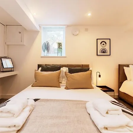 Enjoy At 4br House - Near Centre Semesterbostad Leeds (West Yorkshire)