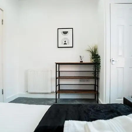 Enjoy At 4br House - Near Centre * Лідс