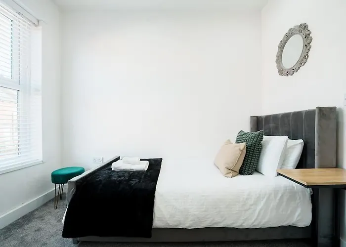 Enjoy At 4br House - Near Centre Semesterbostad Leeds (West Yorkshire)