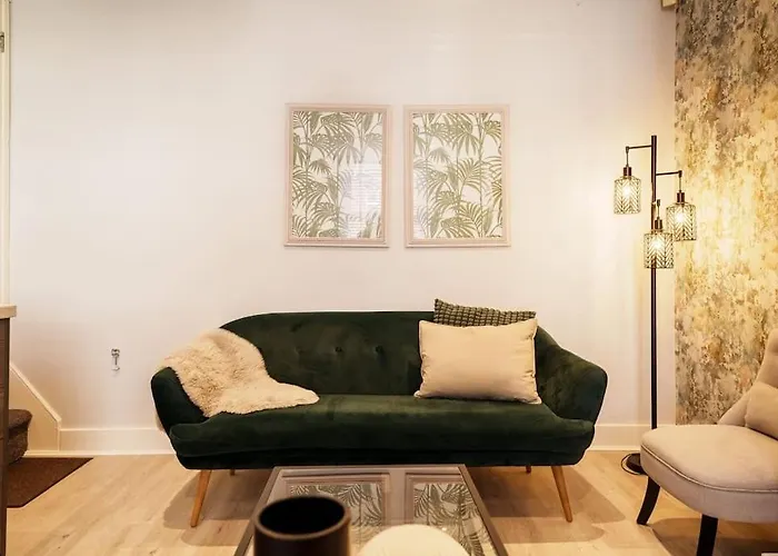 Enjoy At 4br House - Near Centre * Leeds (West Yorkshire)