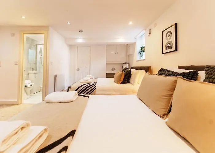 Enjoy At 4br House - Near Centre Semesterbostad Leeds (West Yorkshire)