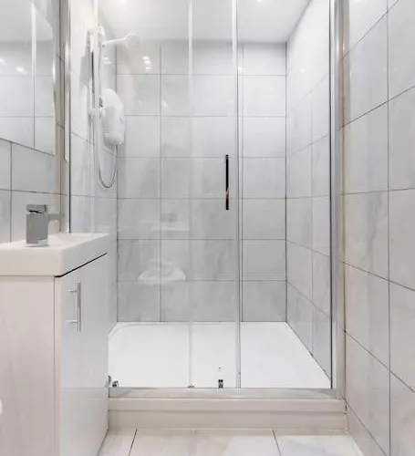 Enjoy At 4br House - Near Centre * Leeds (West Yorkshire)