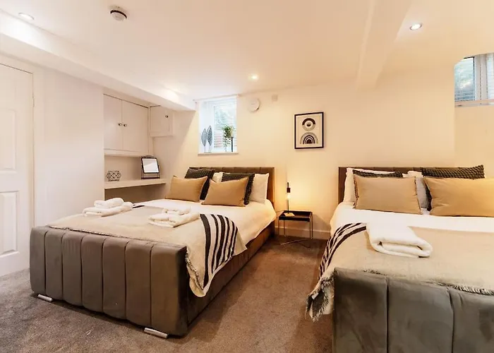 Semesterbostad Enjoy At 4br House - Near Centre *