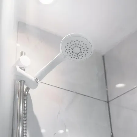 بيت للعطل Enjoy At 4br House - Near Centre