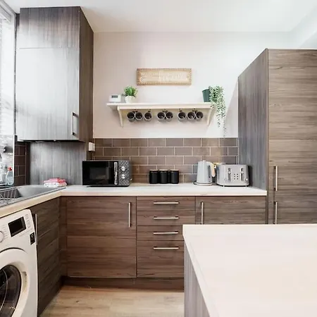 Semesterbostad Enjoy At 4br House - Near Centre Leeds (West Yorkshire)