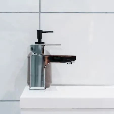 Enjoy At 4br House - Near Centre