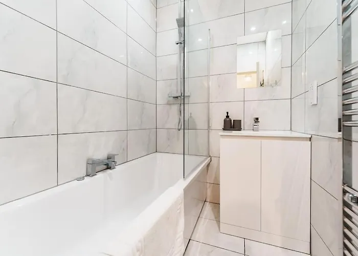 Holiday home Enjoy At 4br House - Near Centre