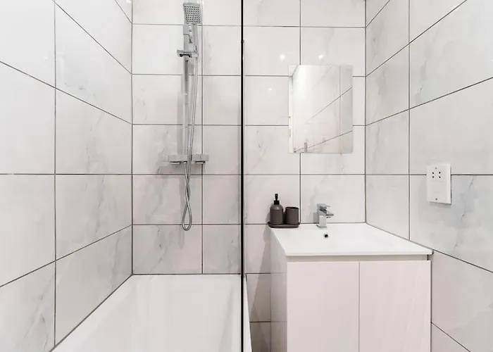 Enjoy At 4br House - Near Centre Leeds (West Yorkshire)