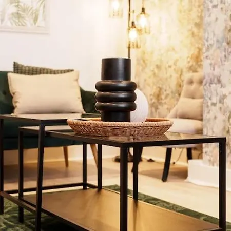 Enjoy At 4br House - Near Centre