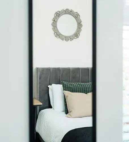 Enjoy At 4br House - Near Centre *