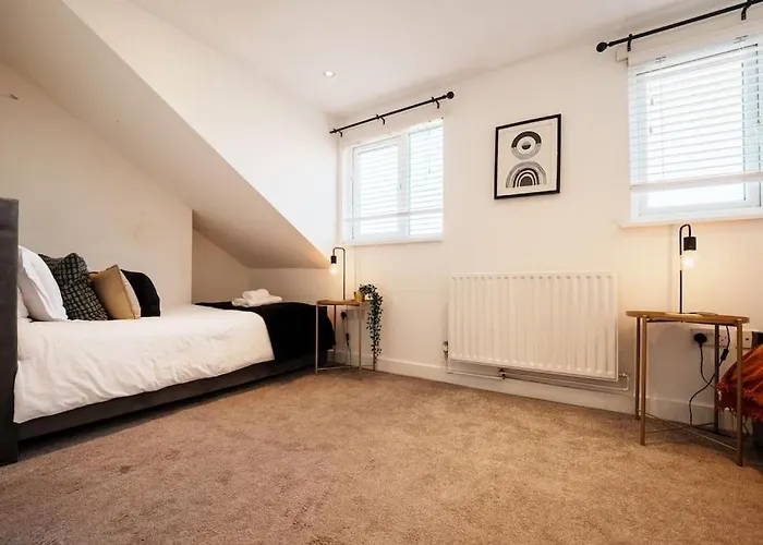 Enjoy At 4br House - Near Centre *